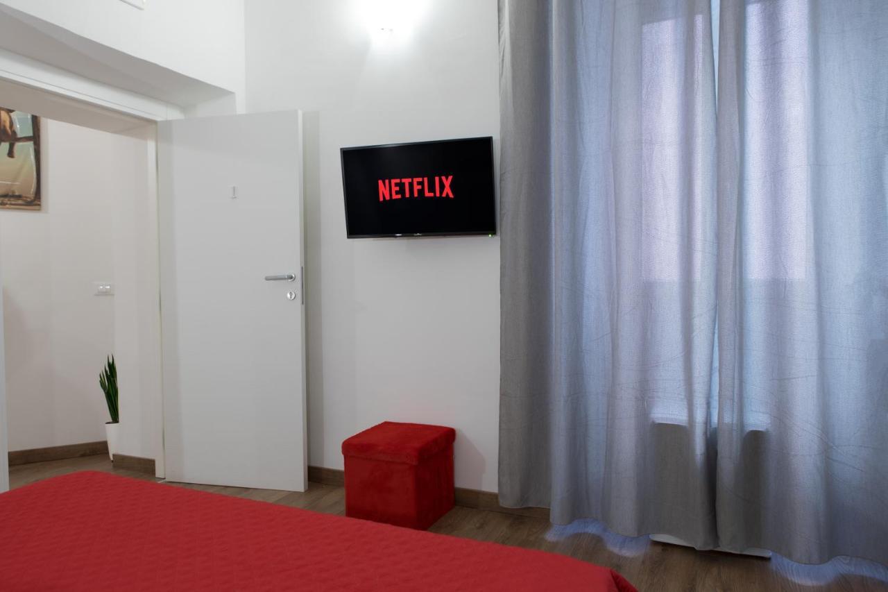 Luxury Suite - Teatro Romano - Duomo - Centro Storico Wi-Fi Terracina Eksteriør bilde
